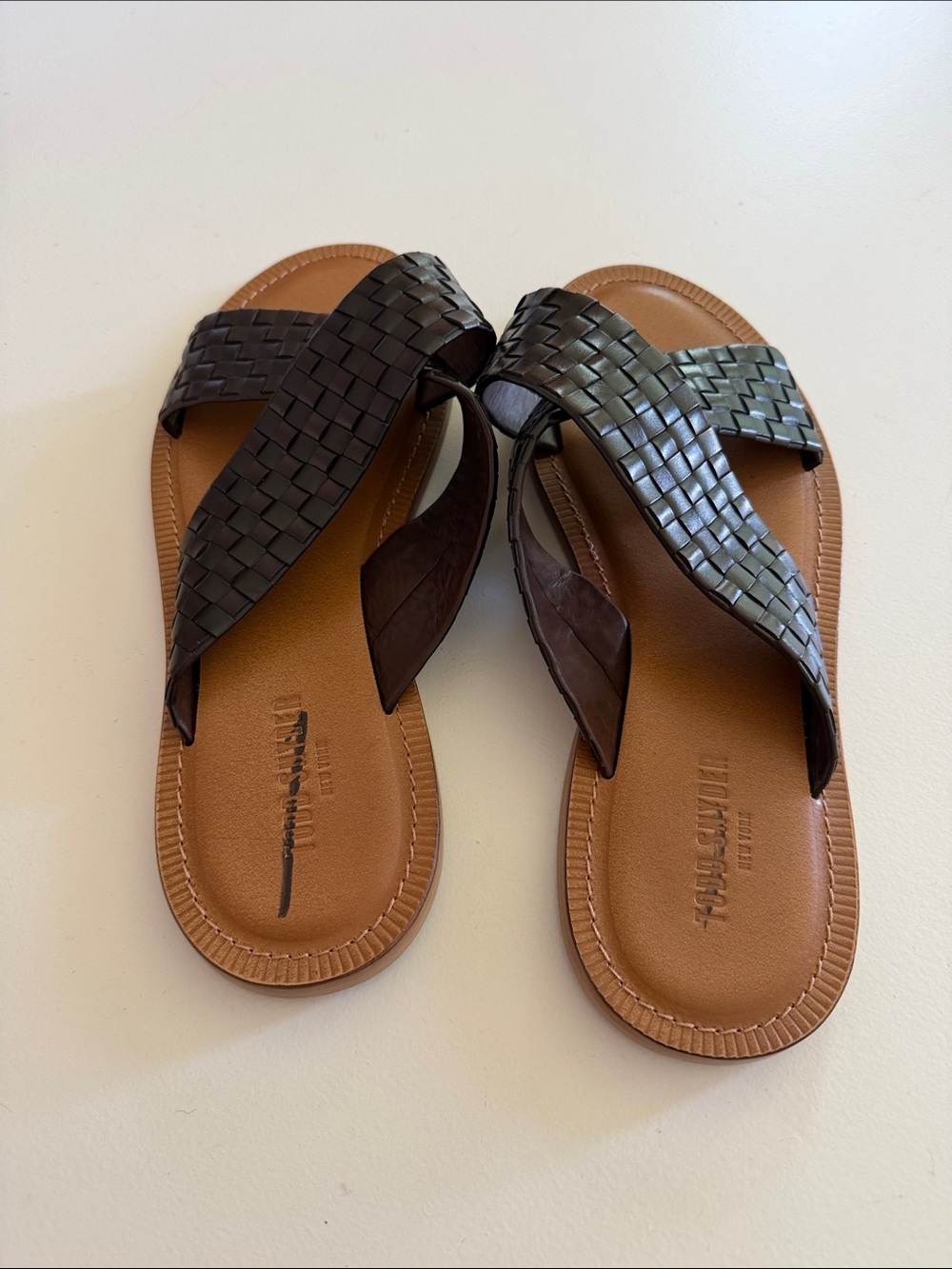 Todd Snyder Brown Woven Leather Flip Sandals Sz 11.  New. Box28